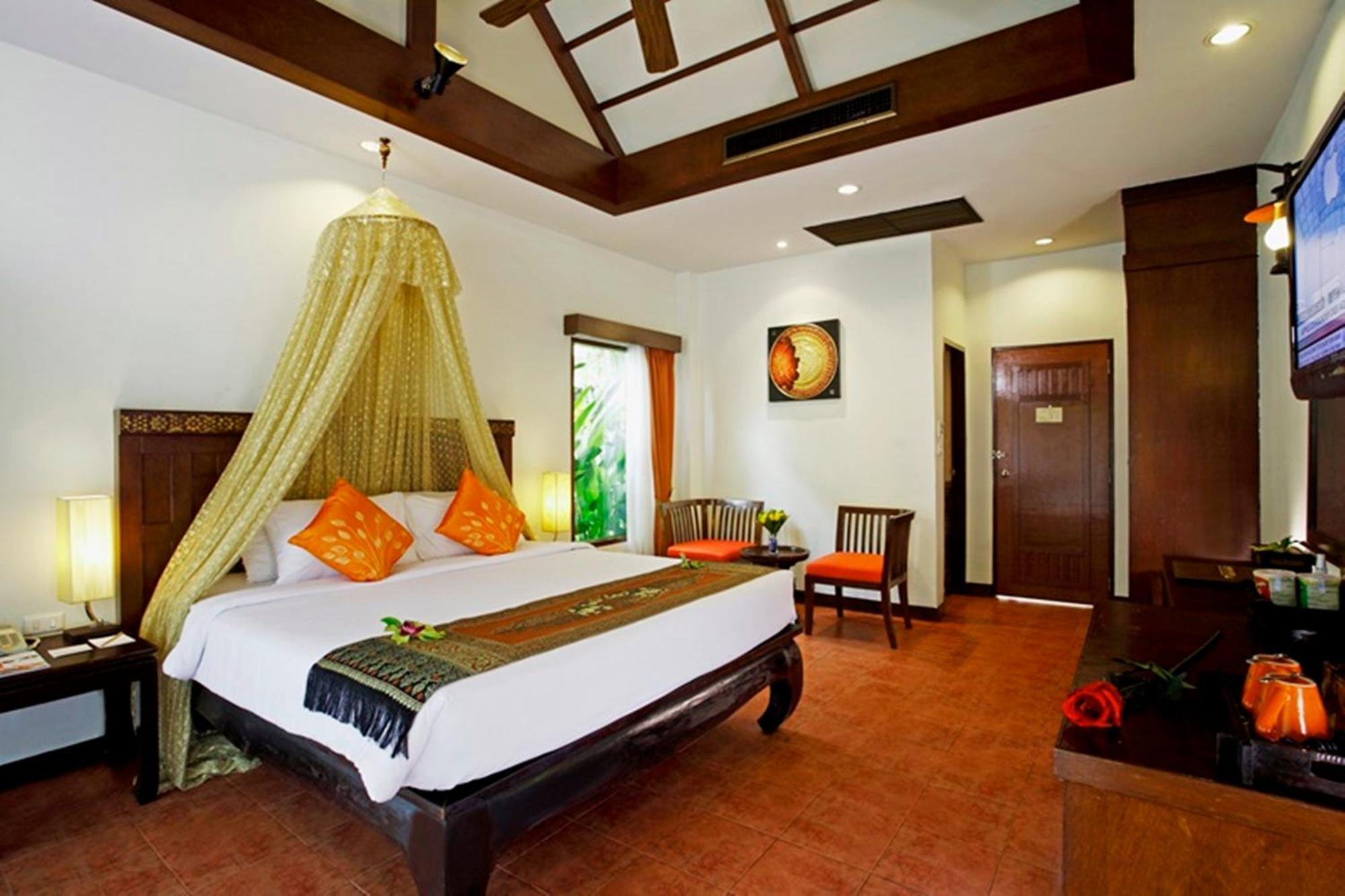 Diamond Cottage Resort & Spa Karon Exterior photo